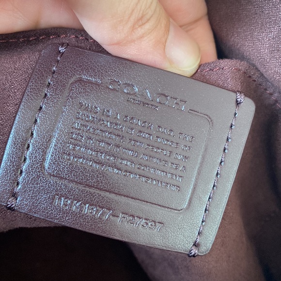 Coach vernis and leather crossbody - Picture 11 of 15